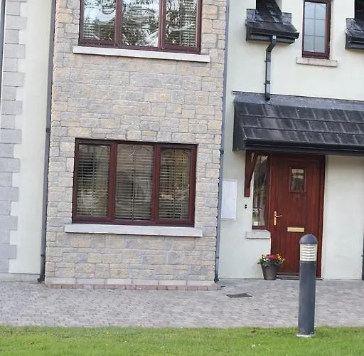 Сasa de vacaciones Woodside Self Catering Lough Rynn